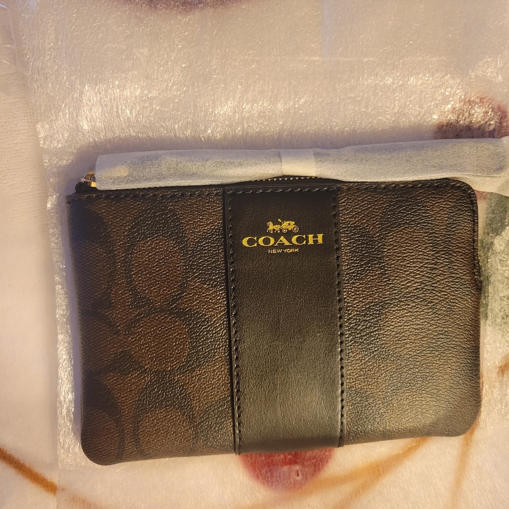 Sold*Coach Wristlet
